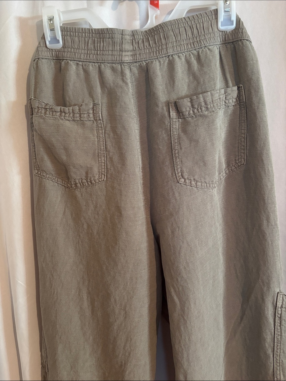 C&C California Women's Olive Green Washed Linen Cargo Joggers w/Toggle Cuffs - Picture 8 of 12
